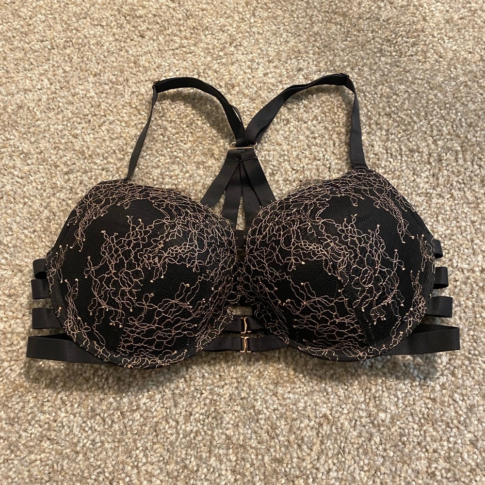 Victoria secret sexy push up bra.